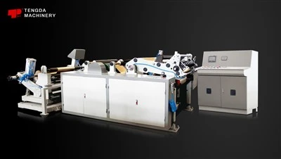 Präge- und Schneidemaschine für Aluminiumfolienpapier mit einer Welle
